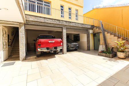 Casa à venda com 300m², 3 quartos e 4 vagas Casa à venda com 300m², 3 quartos e 4 vagasGaragem