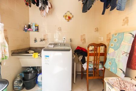 Casa à venda com 300m², 3 quartos e 4 vagas Casa à venda com 300m², 3 quartos e 4 vagasÁrea de Serviço