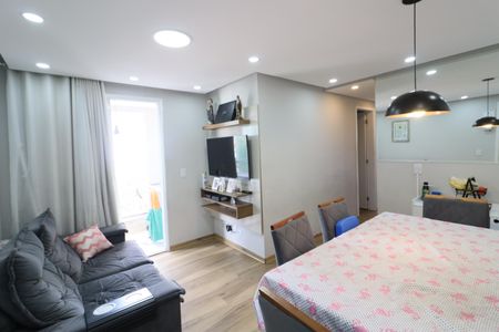 Sala de apartamento à venda com 2 quartos, 47m² em Presidente Altino, Osasco