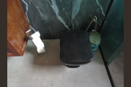 Casa para alugar com 356m², 3 quartos e 3 vagasBanheiro da Suíte 2