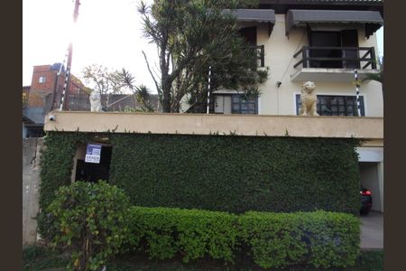 Casa para alugar com 356m², 3 quartos e 3 vagasFachada