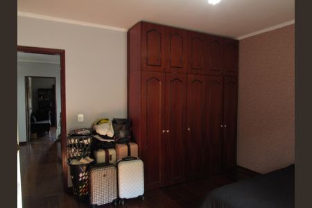 Casa para alugar com 356m², 3 quartos e 3 vagasQuarto 