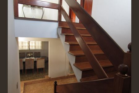 Casa para alugar com 356m², 3 quartos e 3 vagasHall da Escada