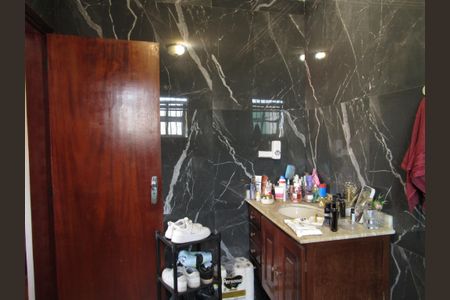 Casa para alugar com 356m², 3 quartos e 3 vagasBanheiro da Suíte 2