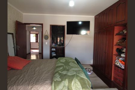 Casa para alugar com 356m², 3 quartos e 3 vagasSuíte 2