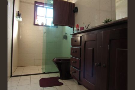 Casa para alugar com 356m², 3 quartos e 3 vagasBanheiro Social