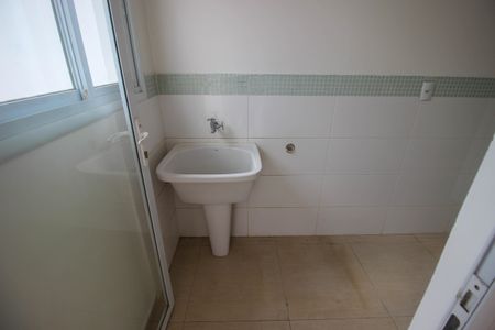 Casa de condomínio para alugar com 174m², 4 quartos e 4 vagasÁrea de Serviço