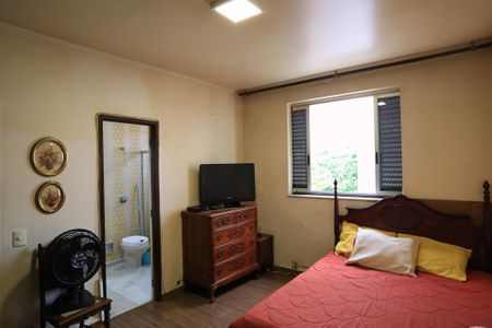 Apartamento à venda com 238m², 4 quartos e 2 vagasSuíte