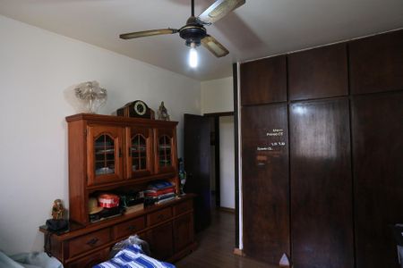 Apartamento à venda com 238m², 4 quartos e 2 vagasQuarto 1