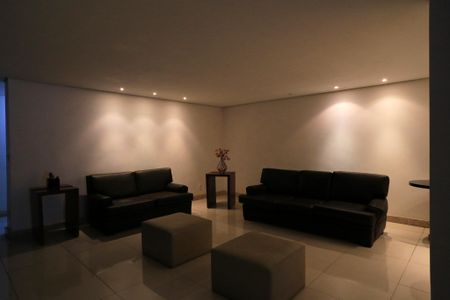 Apartamento à venda com 238m², 4 quartos e 2 vagasHall social