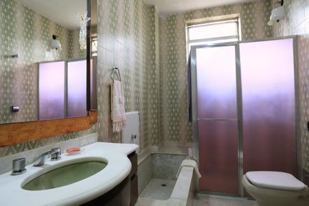 Apartamento à venda com 238m², 4 quartos e 2 vagasBanheiro Social