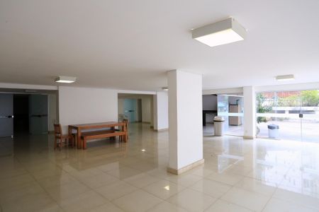 Apartamento à venda com 238m², 4 quartos e 2 vagasÁrea comum - Salão de festas