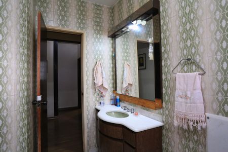 Apartamento à venda com 238m², 4 quartos e 2 vagasBanheiro Social