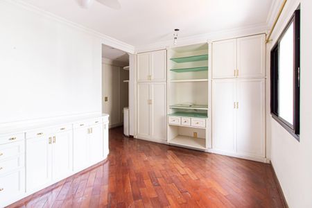 Apartamento à venda com 203m², 4 quartos e 3 vagasSuíte 4