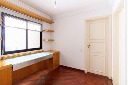 Apartamento à venda com 203m², 4 quartos e 3 vagasEscritório