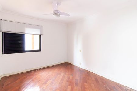 Apartamento à venda com 203m², 4 quartos e 3 vagasSuíte 2