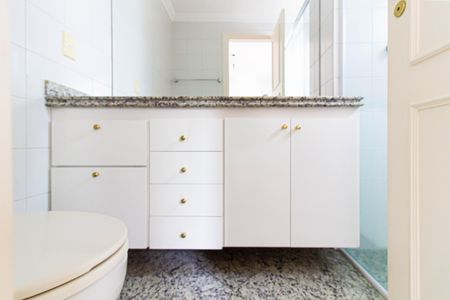 Apartamento à venda com 203m², 4 quartos e 3 vagasBanheiro da Suíte 3