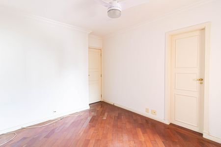 Apartamento à venda com 203m², 4 quartos e 3 vagasSuíte 2
