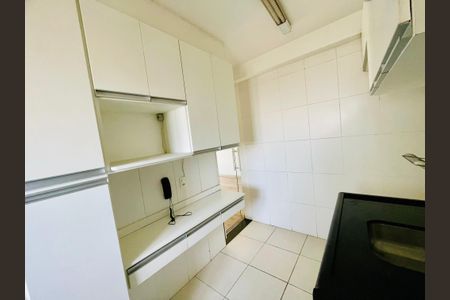 Apartamento à venda com 74m², 3 quartos e 1 vaga Apartamento à venda com 74m², 3 quartos e 1 vagaCozinha