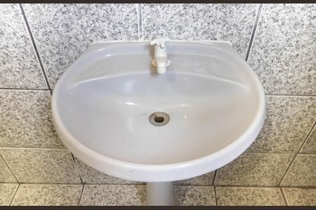 Casa para alugar com 69m², 2 quartos e sem vagaBanheiro