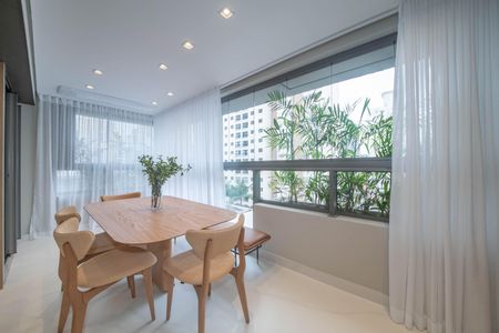 Sala - Varanda de apartamento para alugar com 2 quartos, 81m² em Brooklin, São Paulo