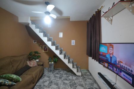 Sala de casa para alugar com 2 quartos, 96m² em Vila Dagmar, Belford Roxo