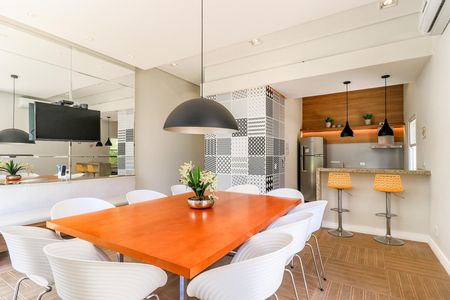 Apartamento para alugar com 35m², 1 quarto e 1 vaga Apartamento para alugar com 35m², 1 quarto e 1 vagaÁrea comum - Salão de festas