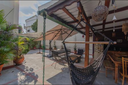 Apartamento à venda com 214m², 2 quartos e 1 vaga Apartamento à venda com 214m², 2 quartos e 1 vagaÁrea de Serviço