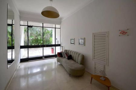Apartamento à venda com 214m², 2 quartos e 1 vaga Apartamento à venda com 214m², 2 quartos e 1 vagaÁrea comum - Hall social