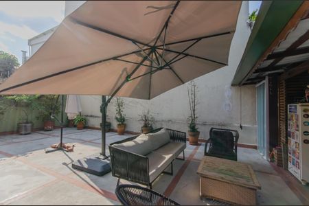 Apartamento à venda com 214m², 2 quartos e 1 vaga Apartamento à venda com 214m², 2 quartos e 1 vagaÁrea de Serviço