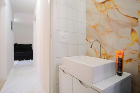 Apartamento à venda com 47m², 2 quartos e 1 vagaBanheiro Social