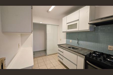 Apartamento à venda com 58m², 2 quartos e 2 vagas Apartamento à venda com 58m², 2 quartos e 2 vagasCozinha e Área de Serviço