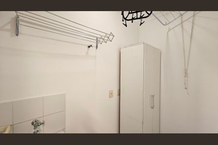 Apartamento à venda com 58m², 2 quartos e 2 vagas Apartamento à venda com 58m², 2 quartos e 2 vagasCozinha e Área de Serviço