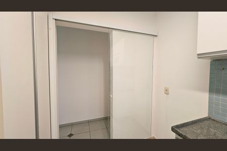 Apartamento à venda com 58m², 2 quartos e 2 vagas Apartamento à venda com 58m², 2 quartos e 2 vagasCozinha e Área de Serviço