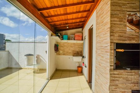 Apartamento à venda com 104m², 2 quartos e 1 vagaÁrea de Serviço