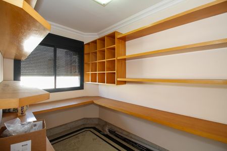 Apartamento à venda com 669m², 5 quartos e 5 vagasQuarto de Serviço 2