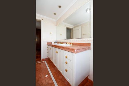 Apartamento à venda com 669m², 5 quartos e 5 vagasBanheiro Social 1