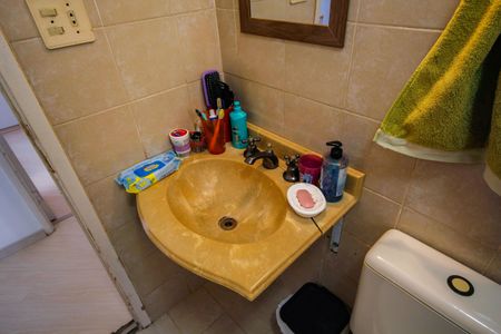 Apartamento à venda com 51m², 2 quartos e 1 vagaBanheiro Social