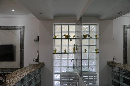 Casa para alugar com 238m², 4 quartos e 2 vagasSala