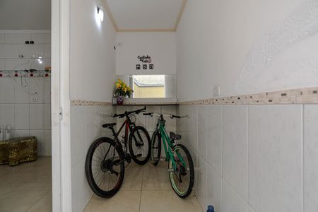 Casa para alugar com 238m², 4 quartos e 2 vagasCorredor de Serviço