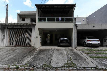 Casa para alugar com 238m², 4 quartos e 2 vagasFachada
