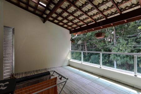 Casa para alugar com 238m², 4 quartos e 2 vagasVaranda