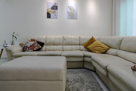 Casa para alugar com 238m², 4 quartos e 2 vagasSala