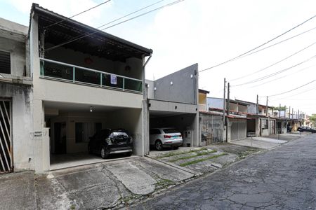 Casa para alugar com 238m², 4 quartos e 2 vagasFachada