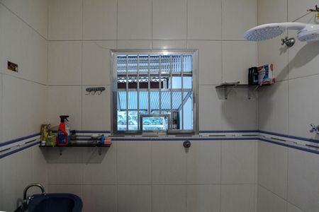 Casa para alugar com 238m², 4 quartos e 2 vagasBanheiro - Quarto 1 - Suíte