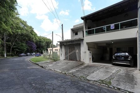 Casa para alugar com 238m², 4 quartos e 2 vagasFachada