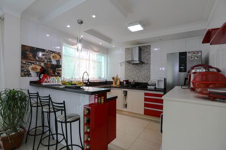 Casa para alugar com 238m², 4 quartos e 2 vagasCozinha