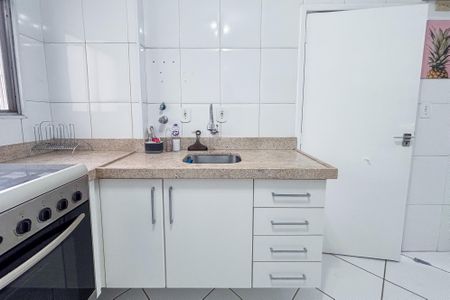 Apartamento à venda com 100m², 3 quartos e 2 vagasCozinha