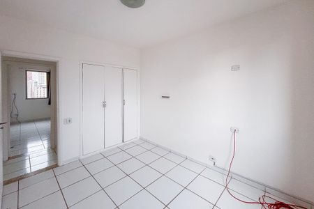 Apartamento à venda com 100m², 3 quartos e 2 vagasQuarto 2