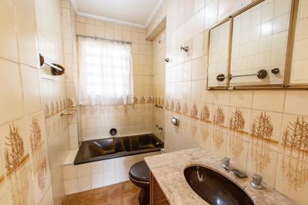 Apartamento à venda com 70m², 2 quartos e sem vagaBanheiro da suíte 2